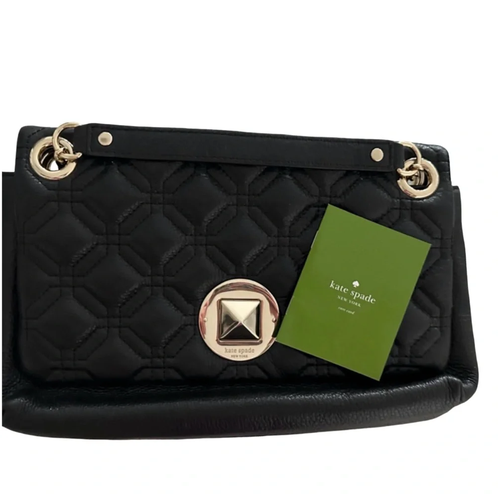 Kate Spade Black NWOT Quilted Leather Bag with Gold Turnlock and Pink